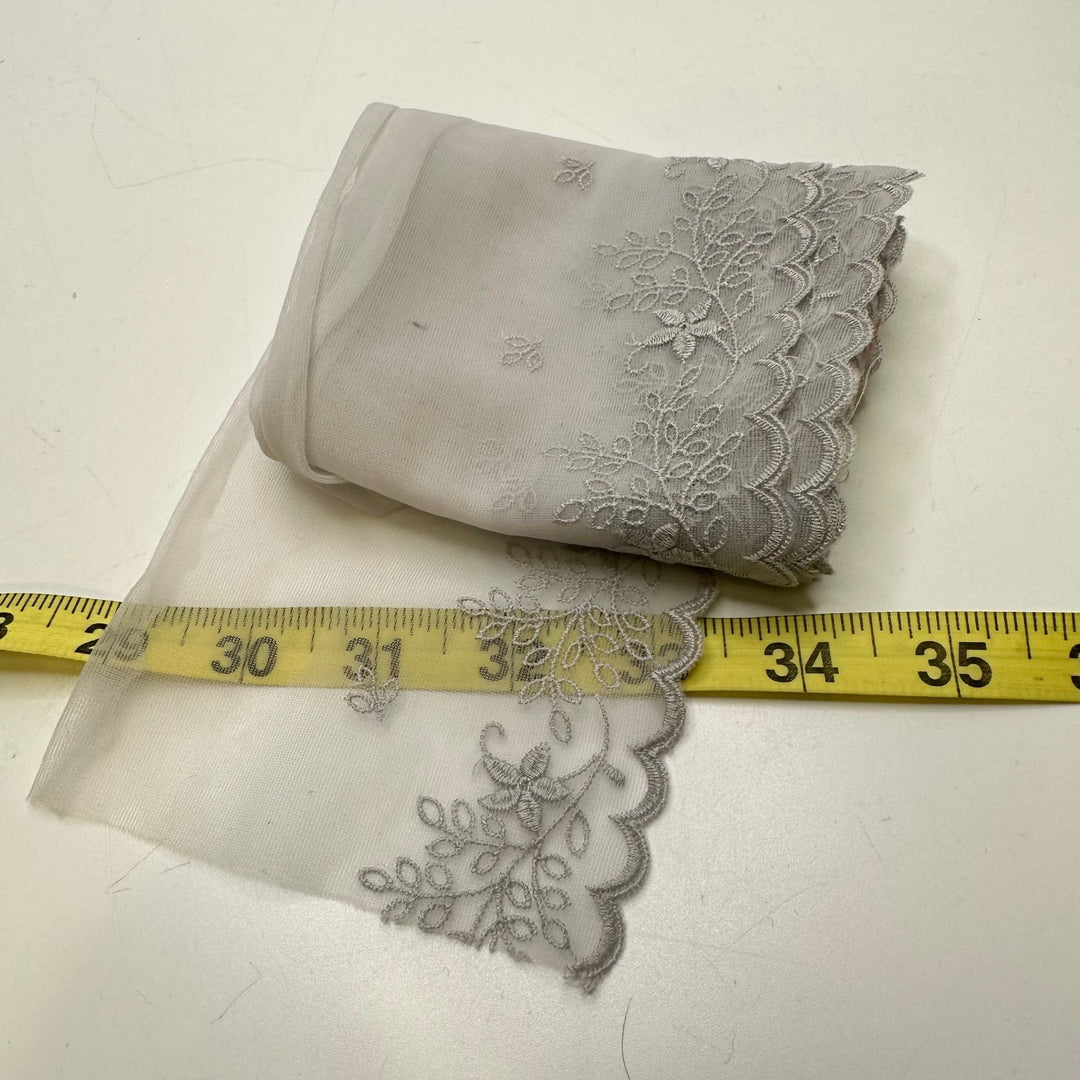 4 ⅓" (110mm) Scalloped Lace Trim - Light Grey - 1.85M Bundle - True Deadstock supplies Fabric by private - Sustainable Textile | FABCYCLE