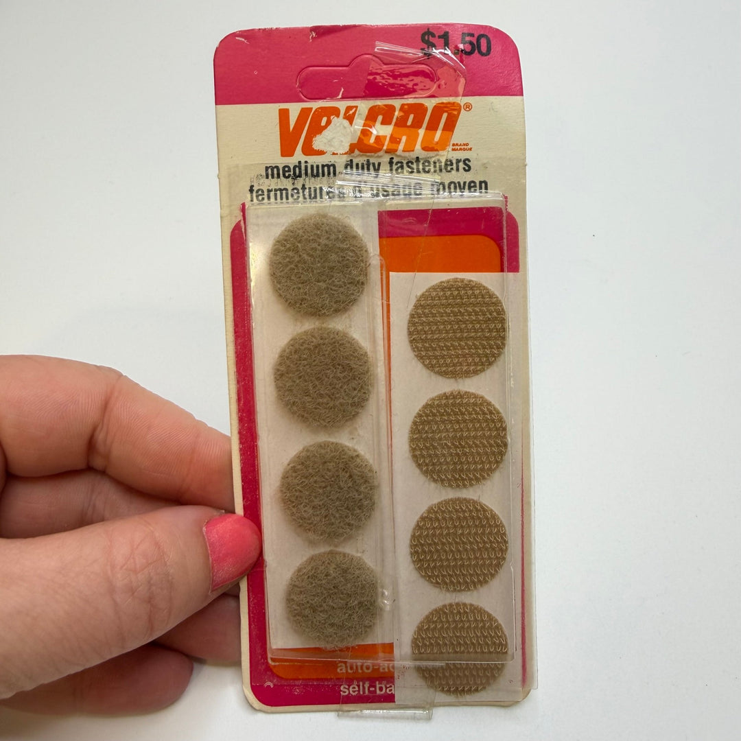 4 Sets Of Adhesive Circles Velcro - Beige - Individual - True Deadstock supplies Fabric by private - Sustainable Textile | FABCYCLE