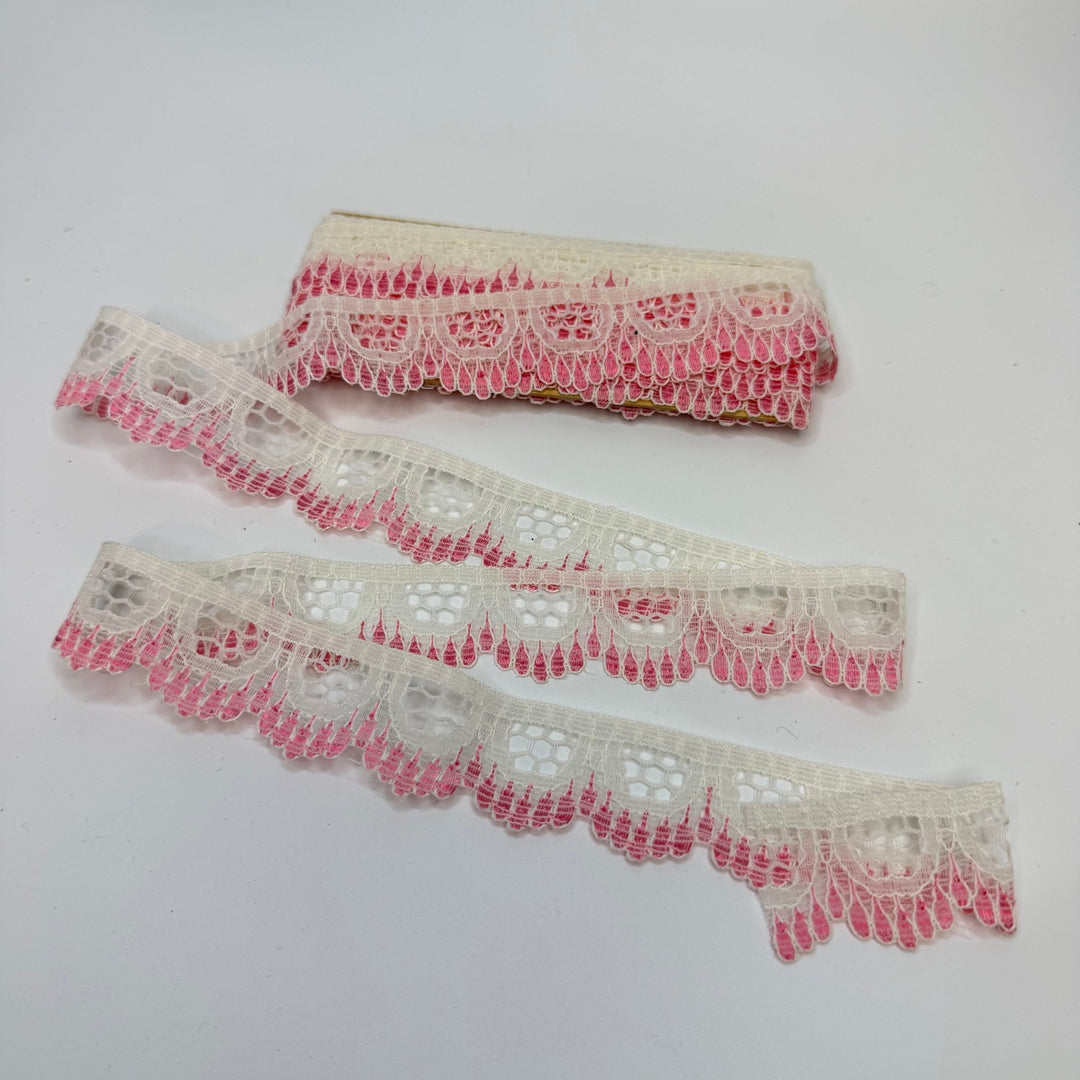 ¼" (6mm) Scalloped Mesh Lace Trim - White/Pink - 5M Bundle - True Deadstock supplies Fabric by private - Sustainable Textile | FABCYCLE