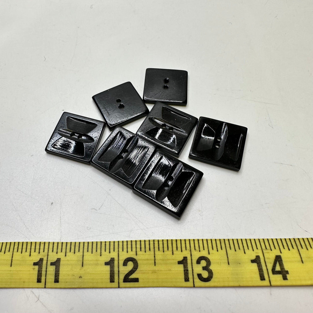 2 Hole Button - 20MM Plastic - Black - 7 Pack