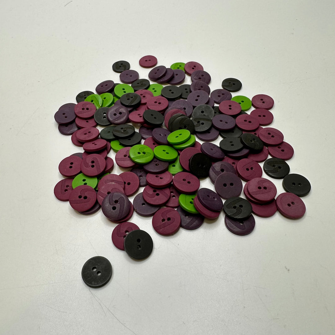 2 Hole Button - 15MM Plastic - Multi - 135 Pack