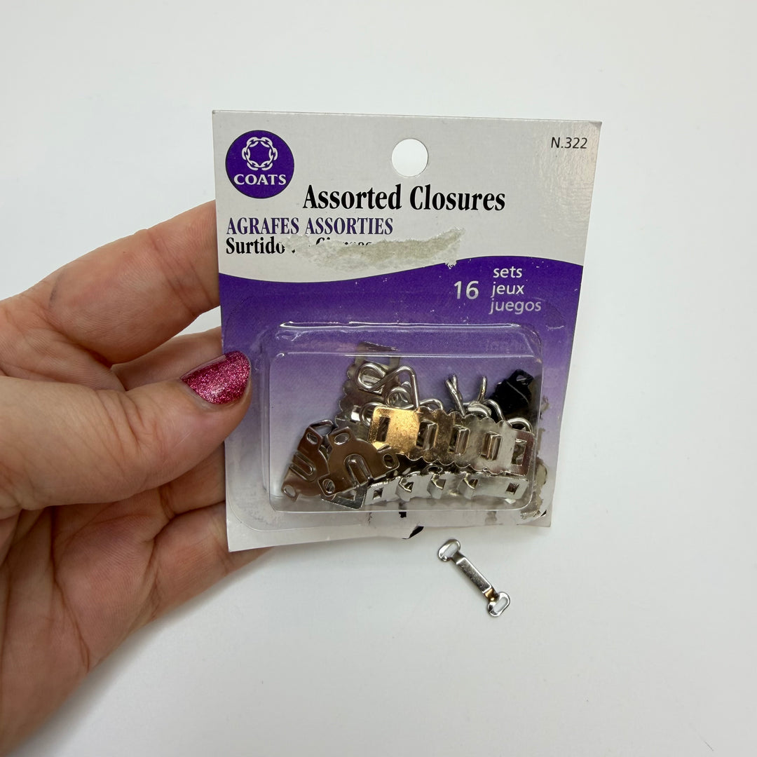 Hook And Bar Button - 15MM Metal - Silver - 16 Pack