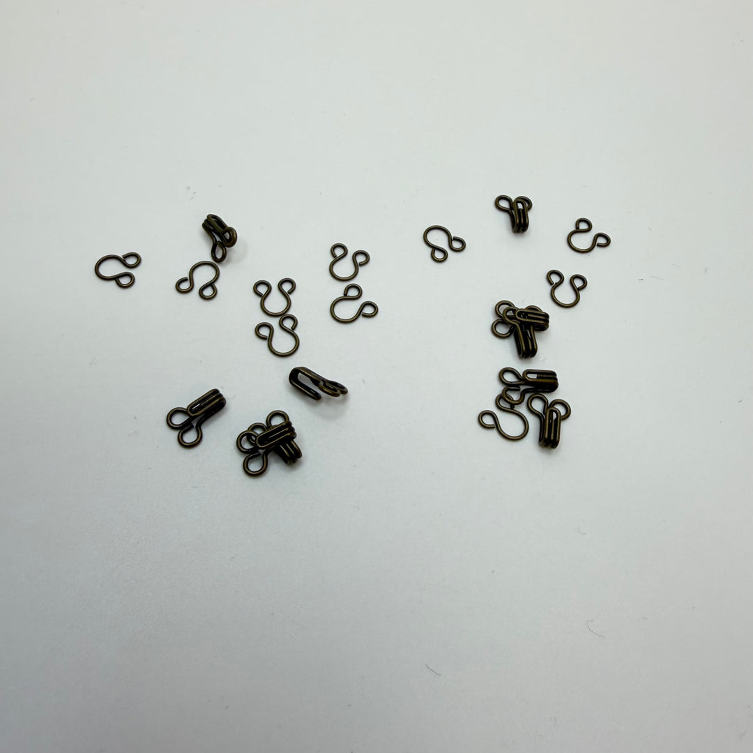 Hook And Eye Button - 10MM Metal - Brass - 10 Pack