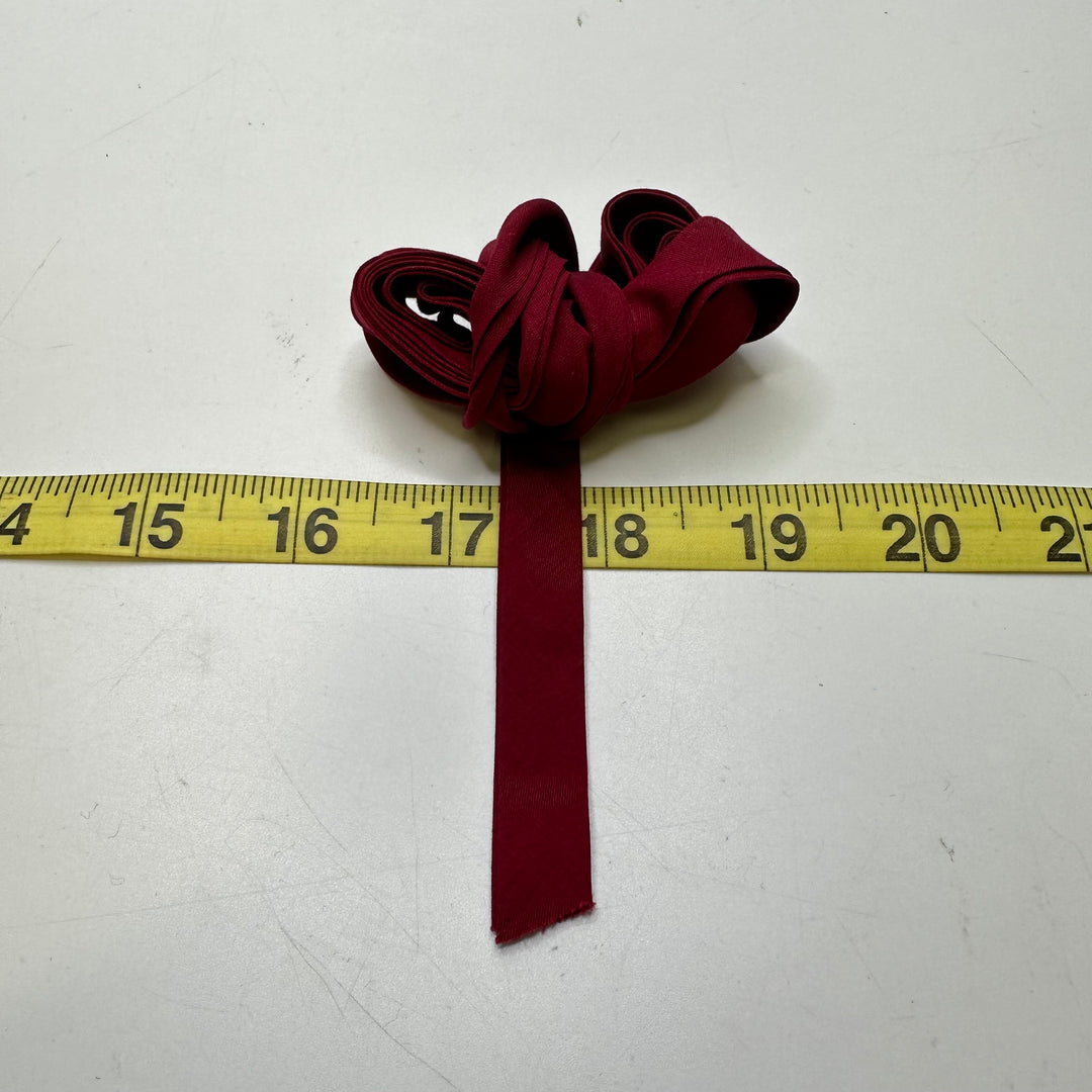 ½" Double Fold Woven Bias Tape - Dark Red - 1.6M Bundle