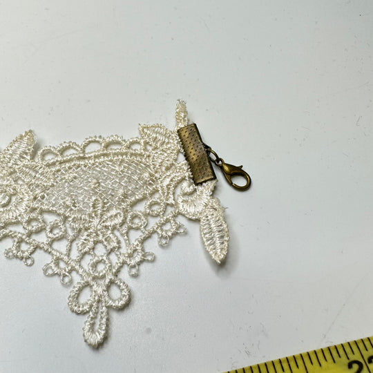 Lace Choker Necklace Costume Jewelry - Cream/Silver - Individual