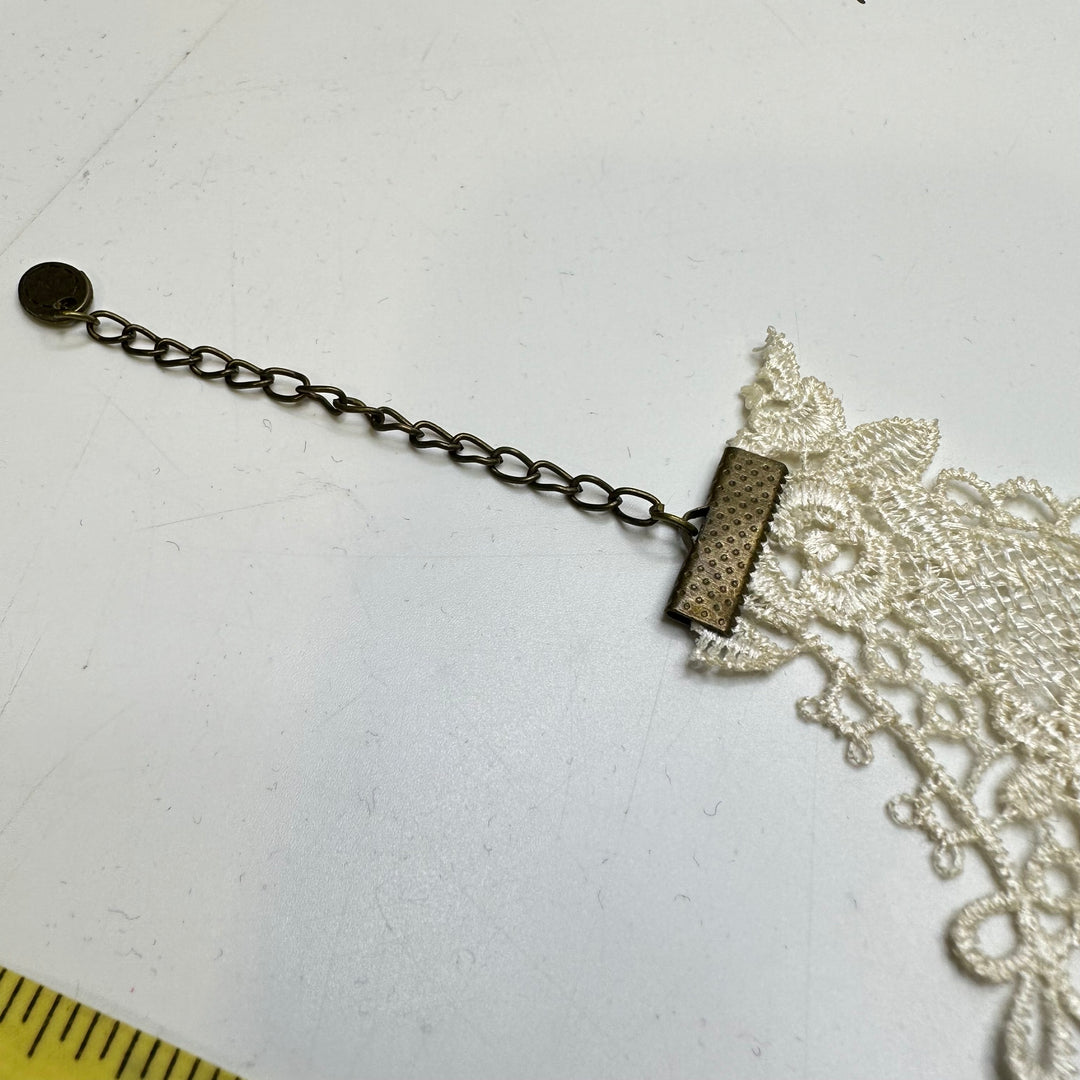 Lace Choker Necklace Costume Jewelry - Cream/Silver - Individual
