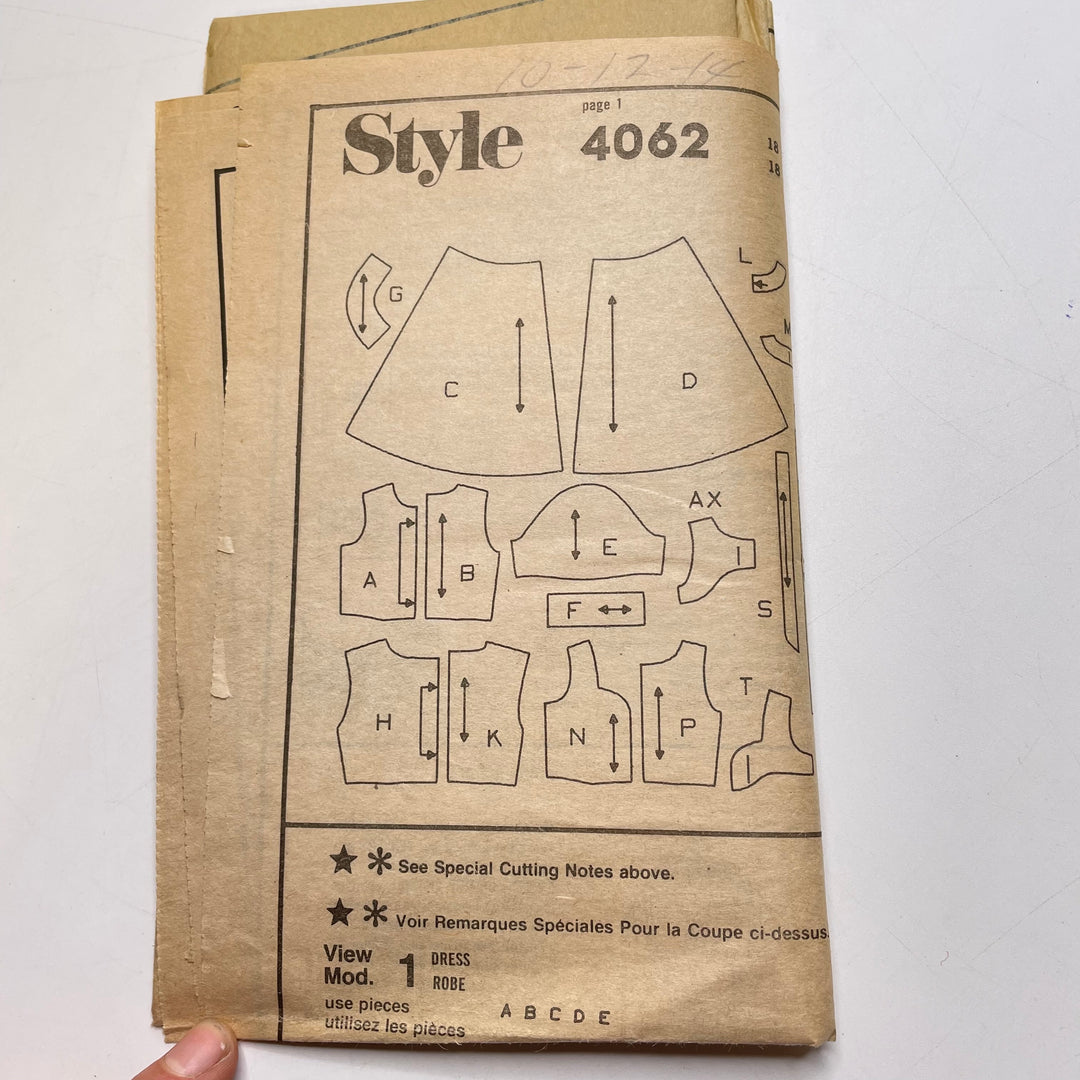 Sewing Pattern - Childrenswear - Style 4062