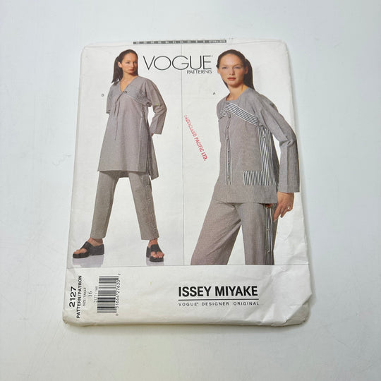 Sewing Pattern - Womenswear - Vogue 2127