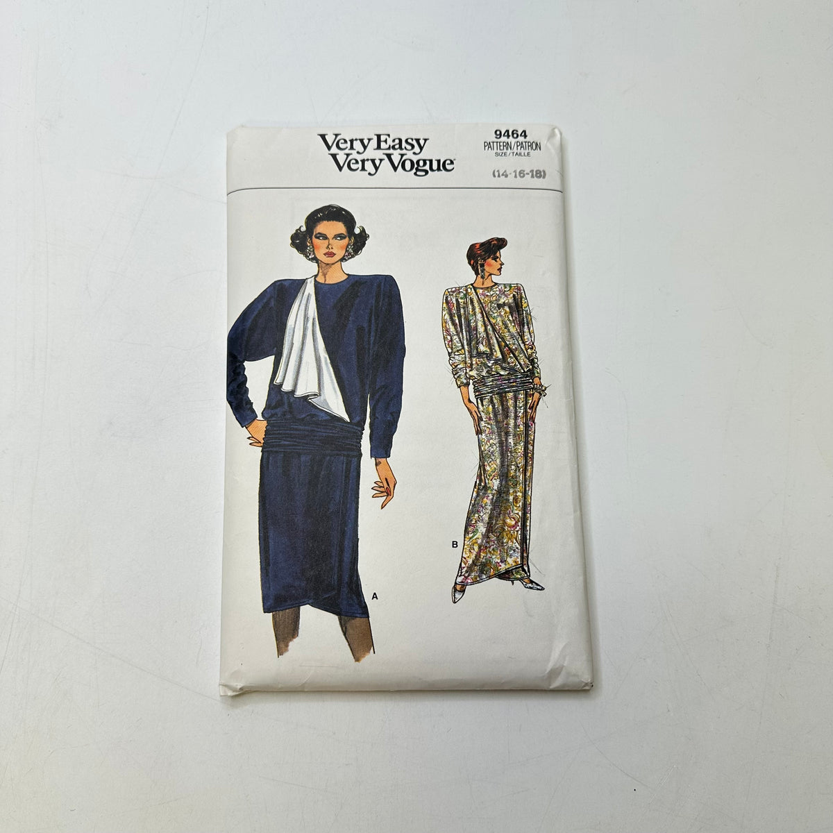 Sewing Pattern - Womenswear - Vogue 9464