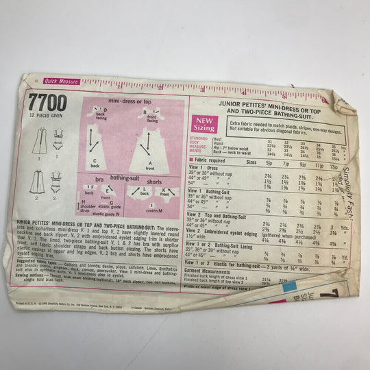 Sewing Pattern - Junior - Simplicity 7700