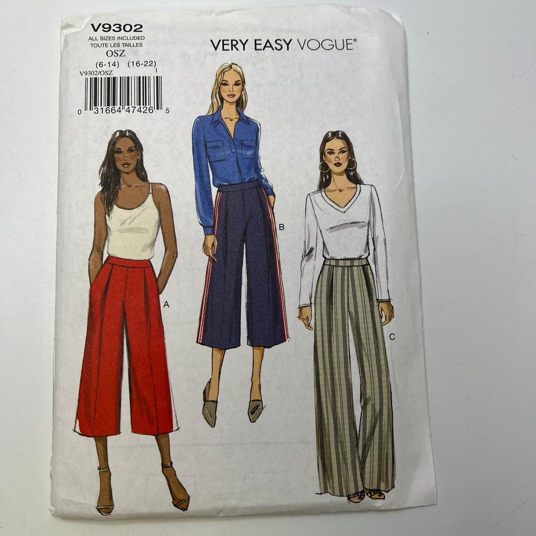 Sewing Pattern - Womenswear - Vogue 9302