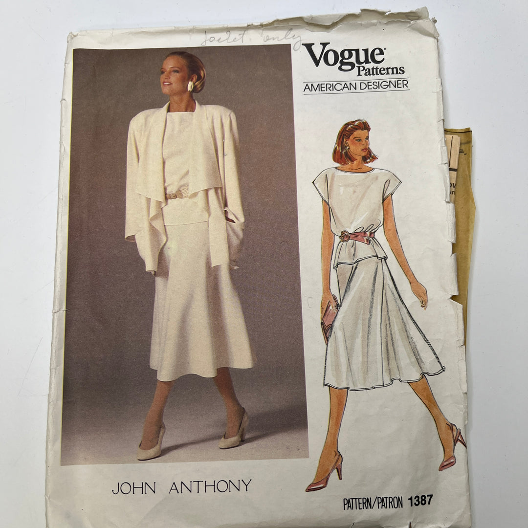 Sewing Pattern - Womenswear - Vogue 1387