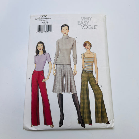Sewing Pattern - Womenswear - Vogue 7370