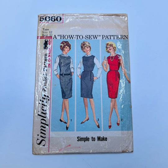 Sewing Pattern - Womenswear - Simplicity 5060