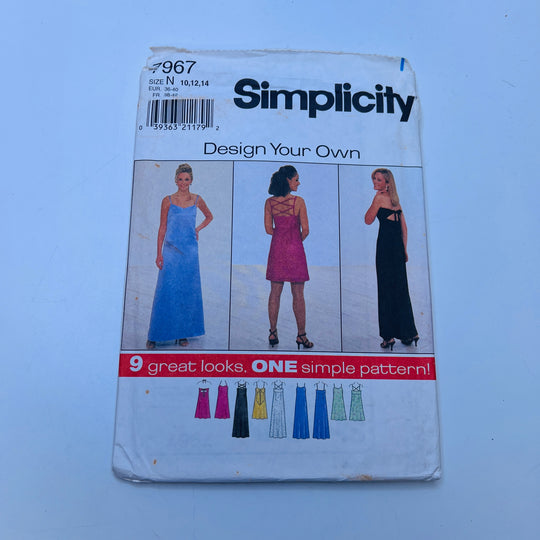 Sewing Pattern - Womenswear - Simplicity 7967