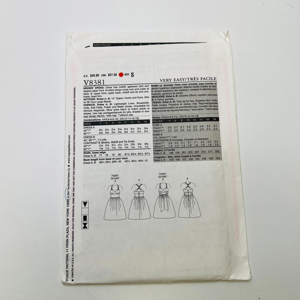 Sewing Pattern - Womenswear - Vogue 8381