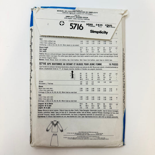 Sewing Pattern - Womenswear - Simplicity 5716