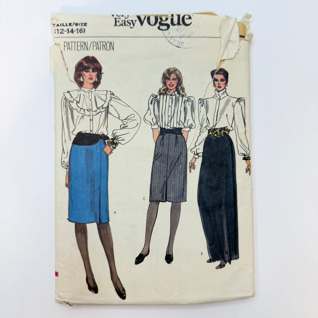 Sewing Pattern - Womenswear - Vogue 8447