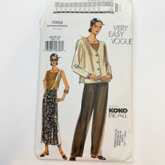 Sewing Pattern - Womenswear - Vogue 7052