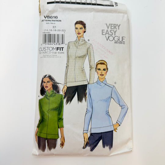Sewing Pattern - Womenswear - Vogue 8616