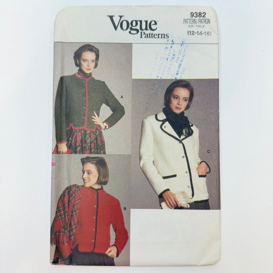 Sewing Pattern - Womenswear - Vogue 9382