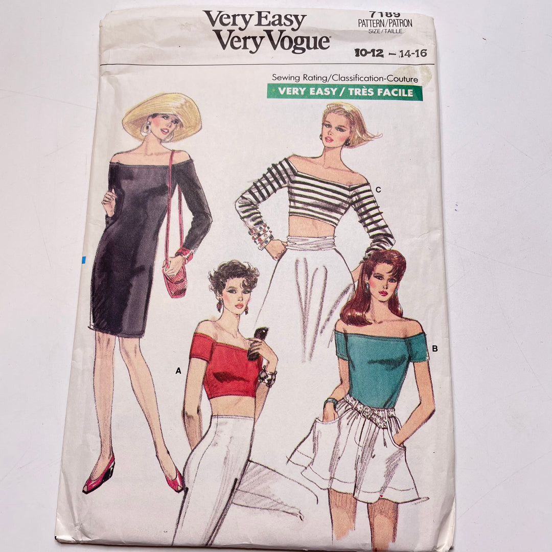 Sewing Pattern - Womenswear - Vogue 7189