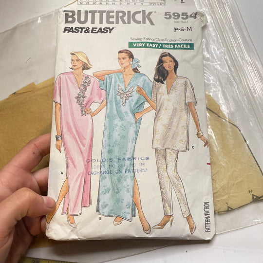 Sewing Pattern - Womenswear - Butterick 5954
