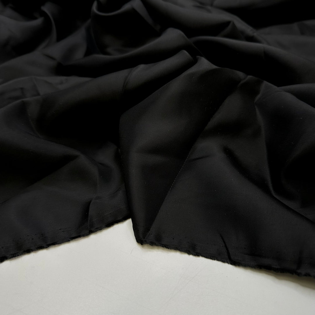 Upcycling A Suit - Polyester Blend Woven - Black - 2M Bundle