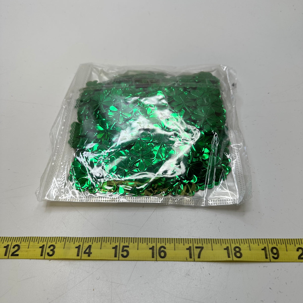 Clovers Sequins - Green - 200 Pack