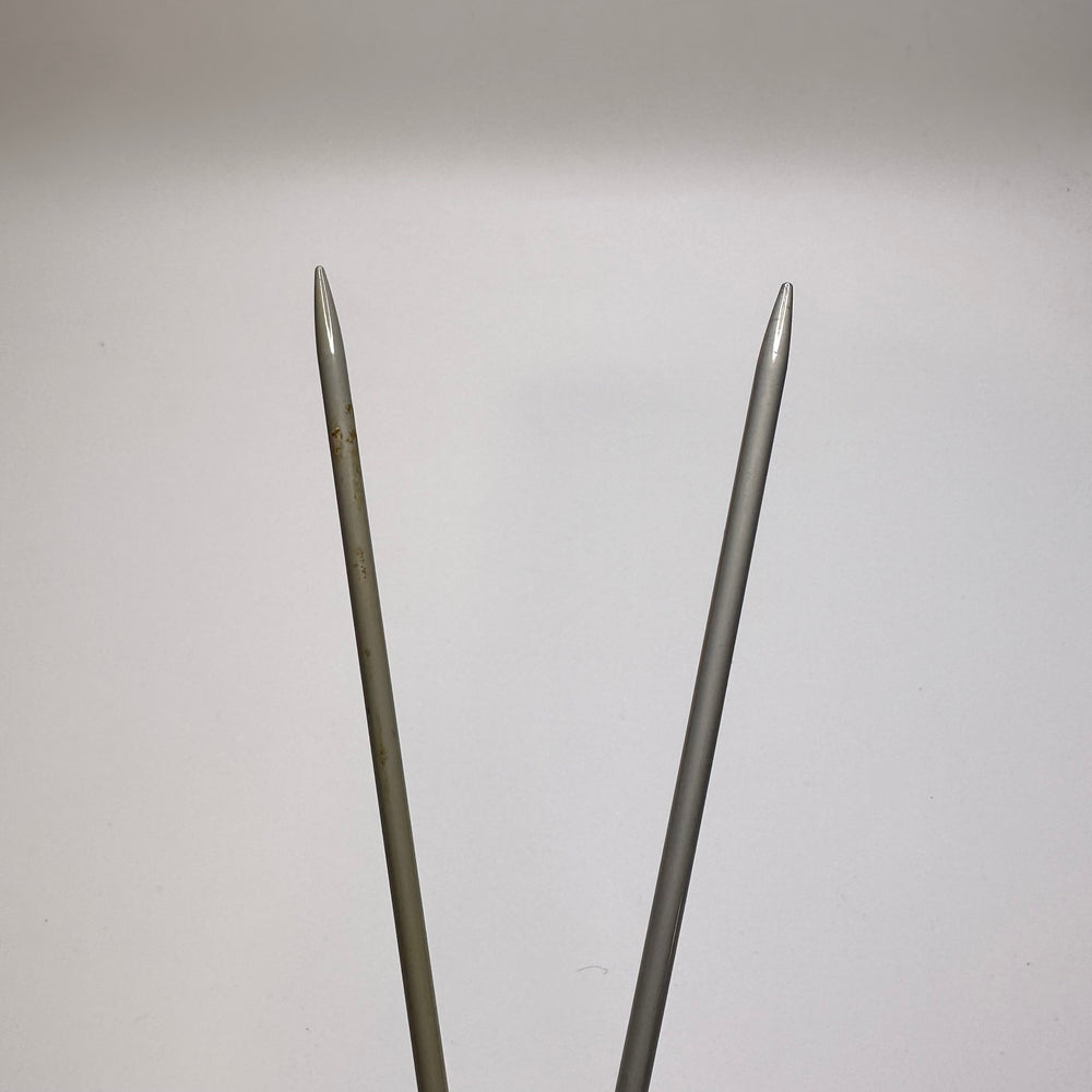 Knitting Needles Sewing Tool - Light Grey/Cream - Individual