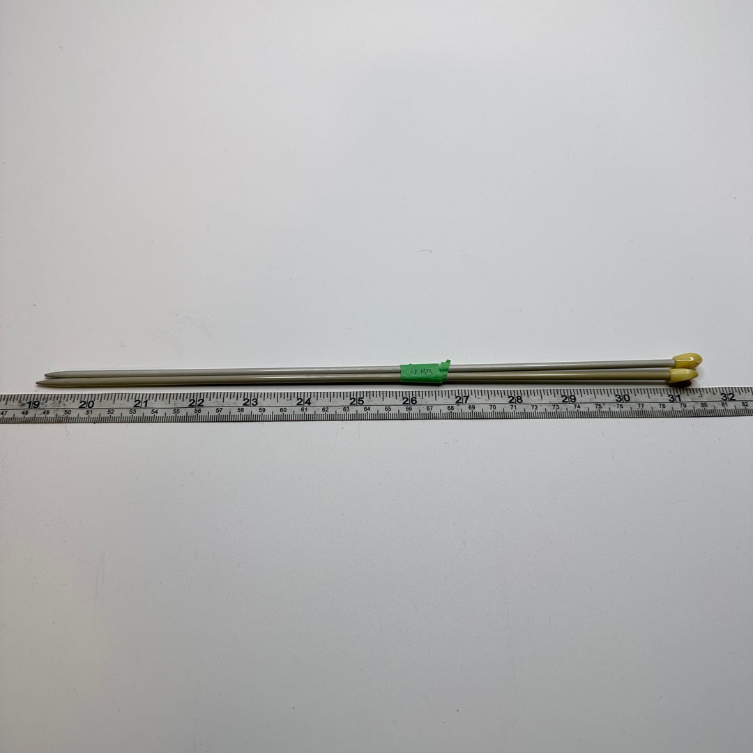 Knitting Needles Sewing Tool - Light Grey/Cream - Individual