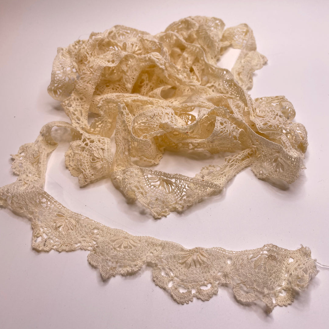 1 ¼" (32mm)   Lace Trim - Cream - 5M Bundle