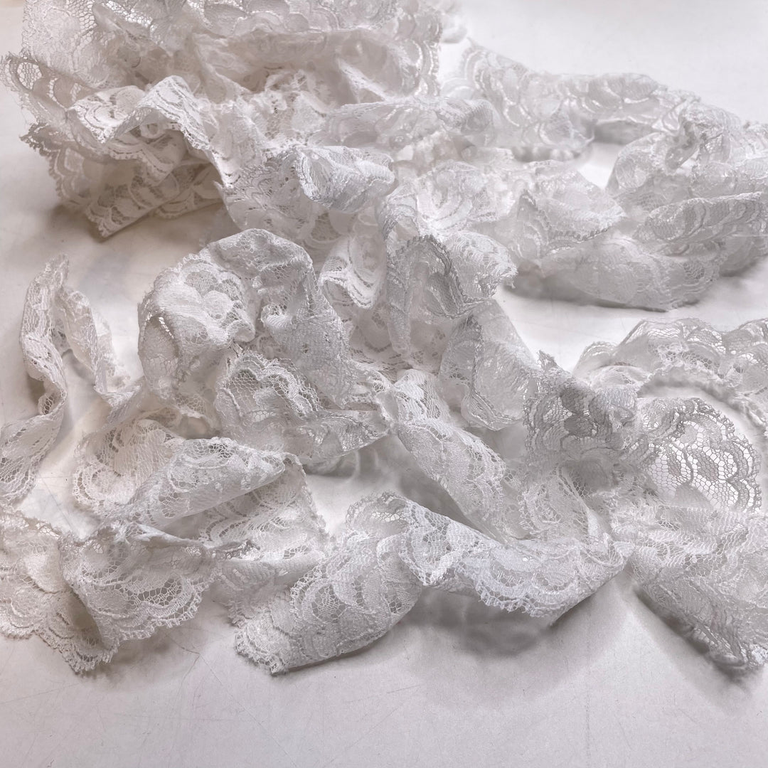 1 ¼" (32mm)  Ruffled  Lace Trim - White - 4M Bundle