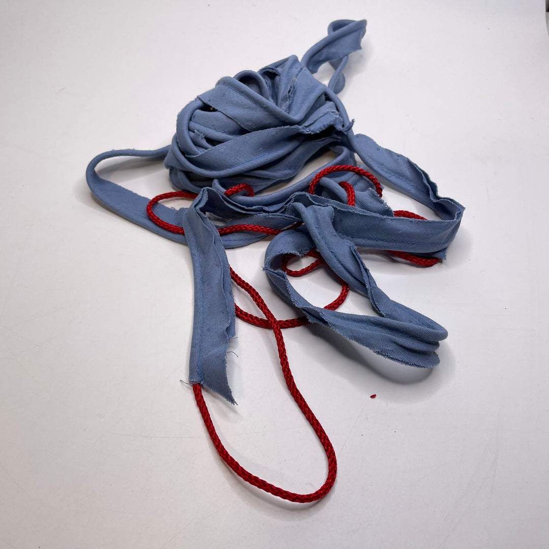 ¾" (19mm)  Fabric Covered Piping Trim - Red/Blue - 5.4M Bundle
