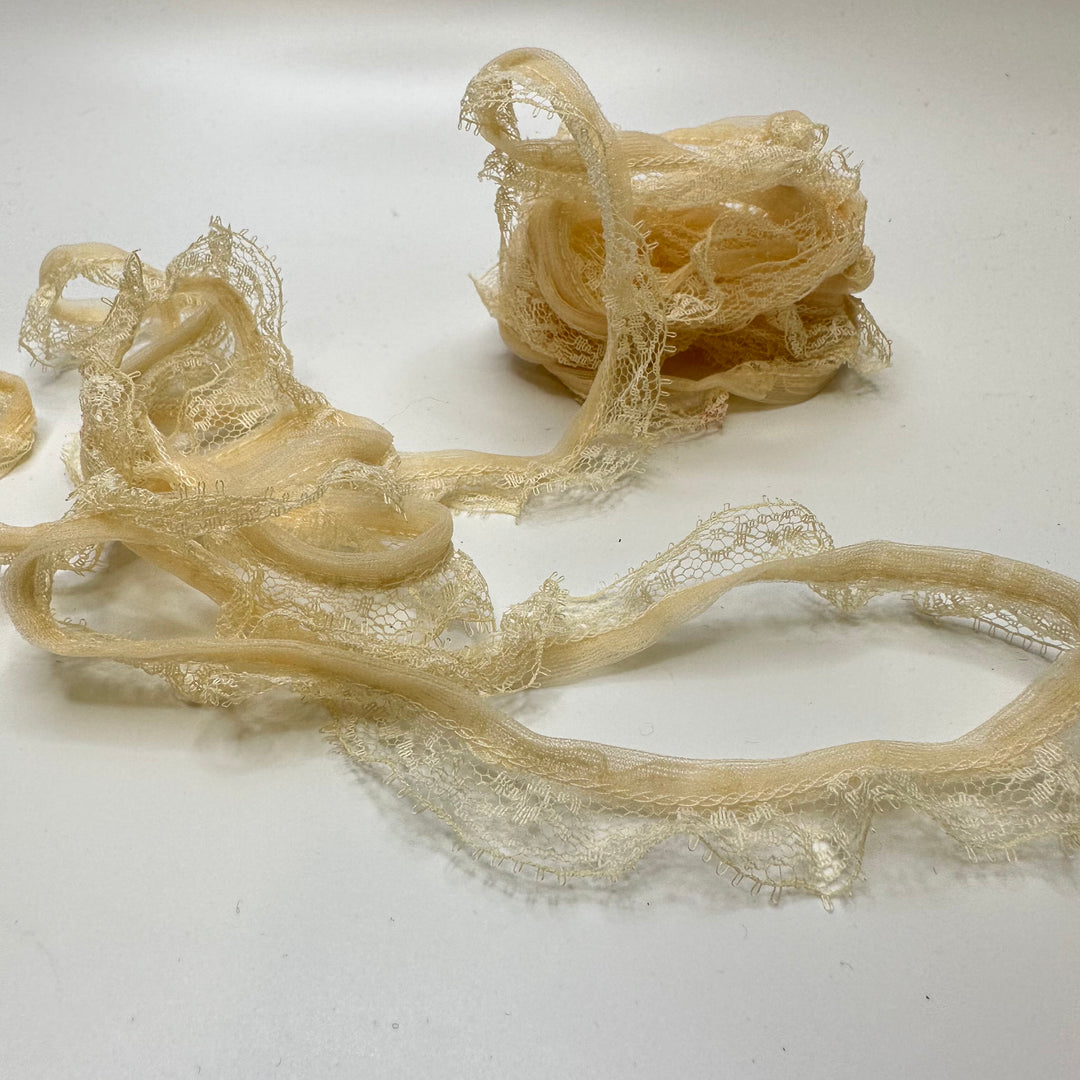 ½" (13mm)  Ruffled  Lace Trim - Cream - 3.9M Bundle