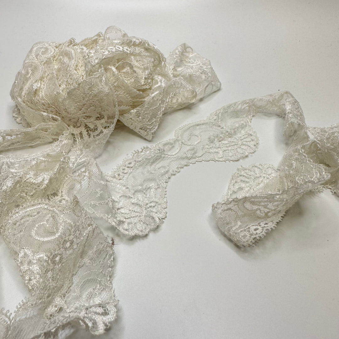2" (51mm) Vintage Scalloped  Lace Trim - Off White - 5M Bundle