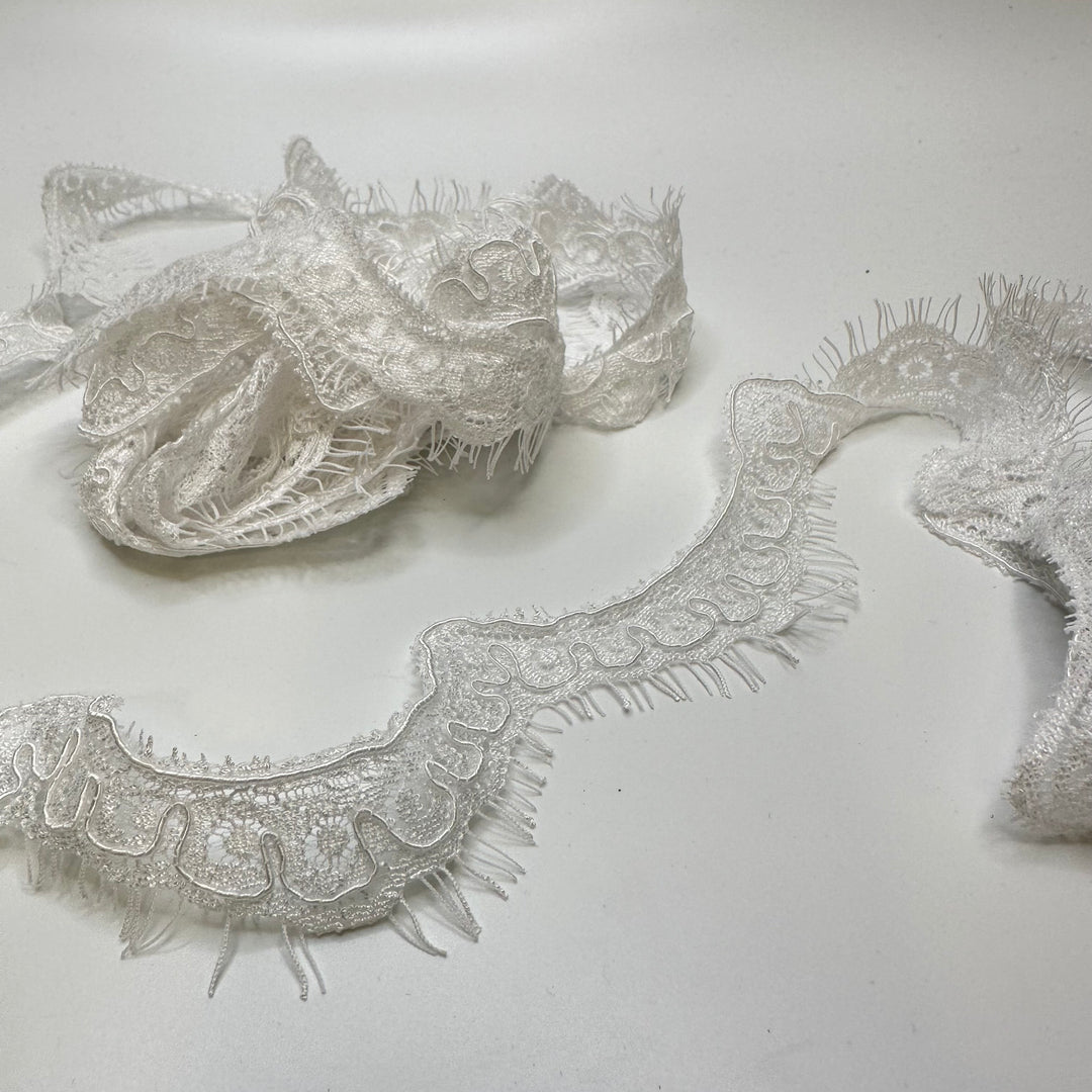 1" (25mm)  Scalloped  Lace Trim - White - 3M Bundle