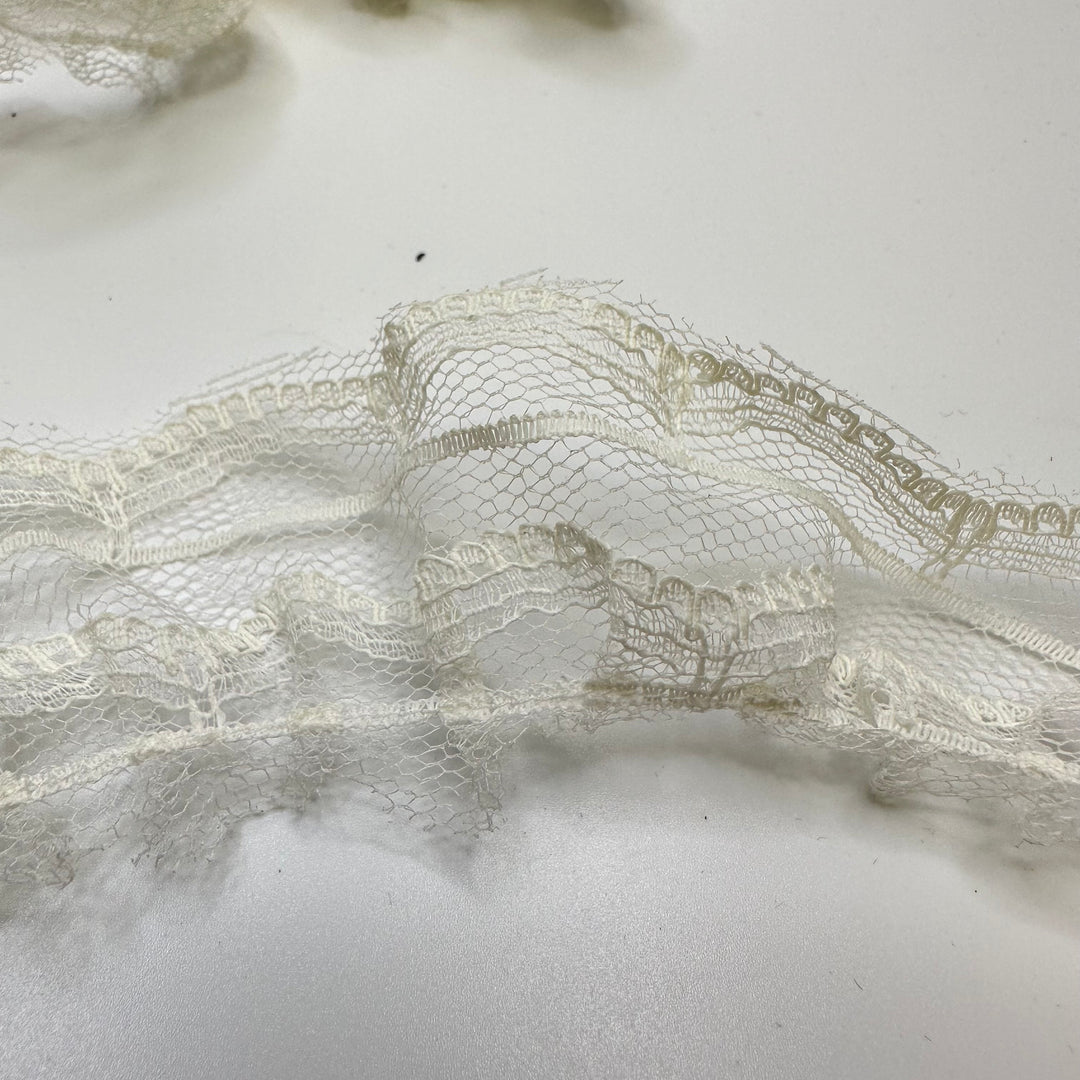 1 ¾" (44mm)  Ruffled  Lace Trim - White - 2.5M Bundle