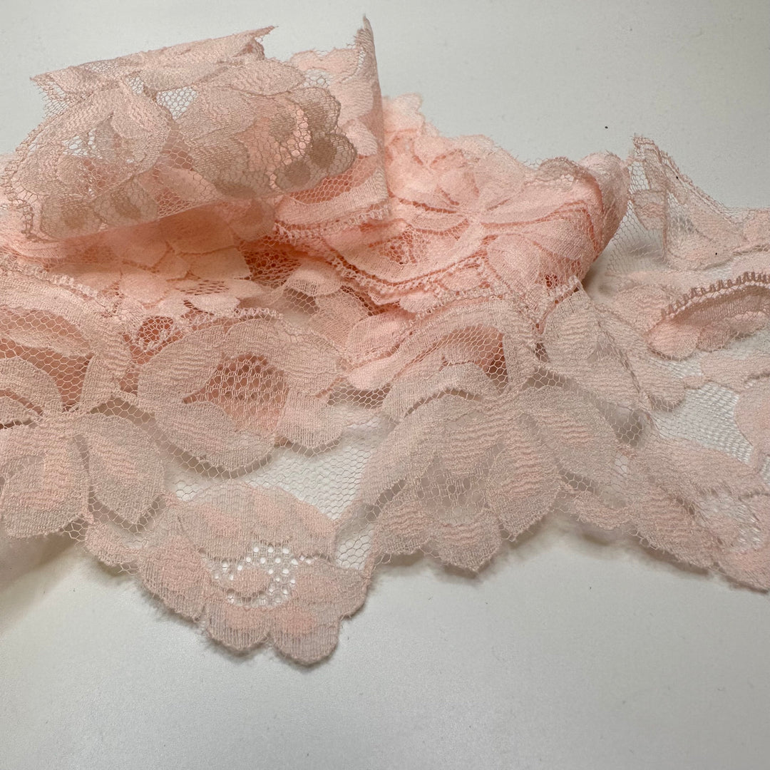 3" (76mm)  Scalloped  Lace Trim - Light Pink - 2M Bundle