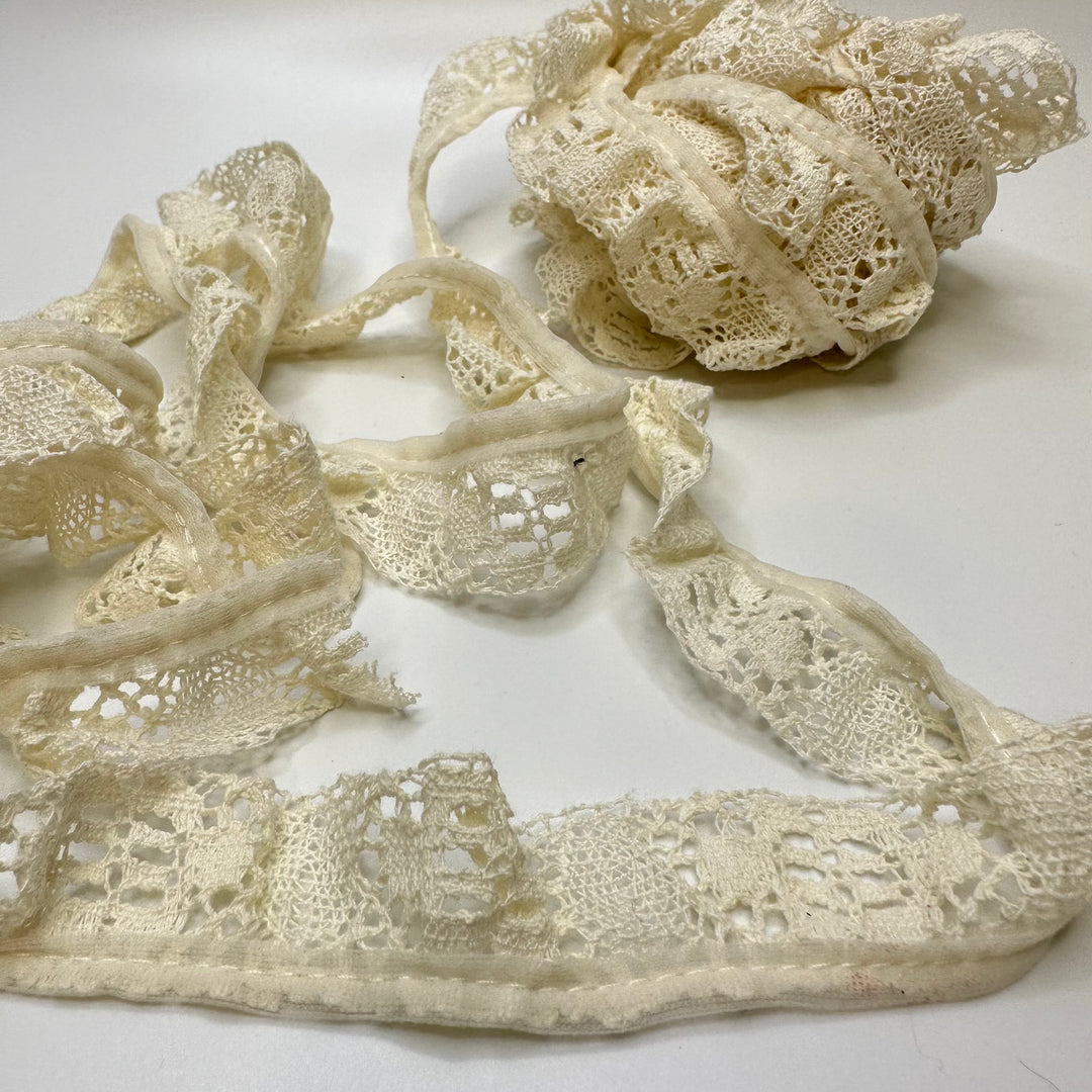 1" (25mm)  Ruffled Crochet Lace Trim - Cream - 6.2M Bundle