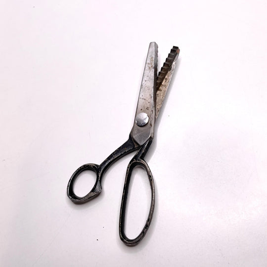 Vintage Pinking Shears Tools - Black/Silver - Individual