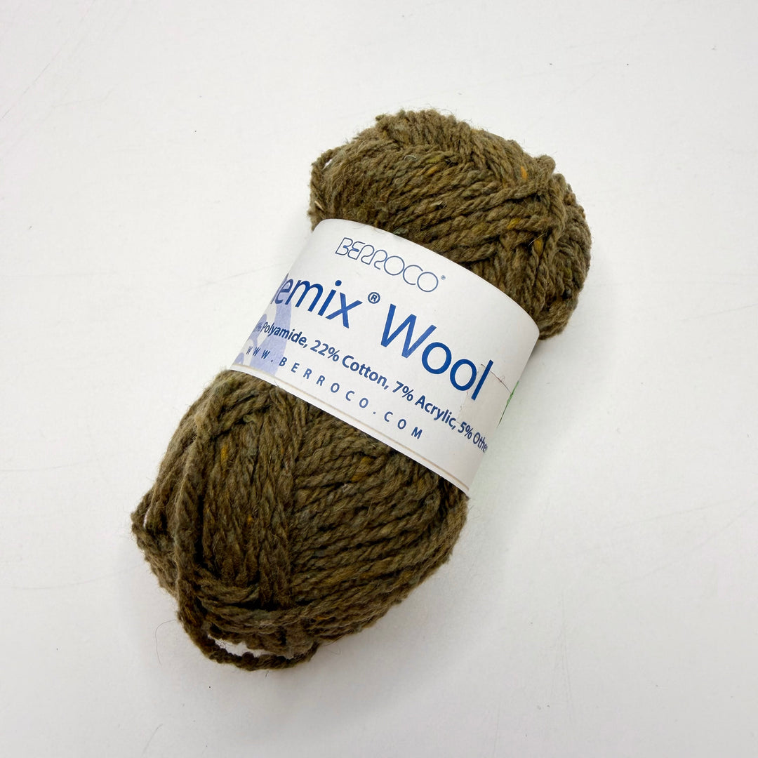 Remix Wool Yarn - Dark Green - 4 Pack