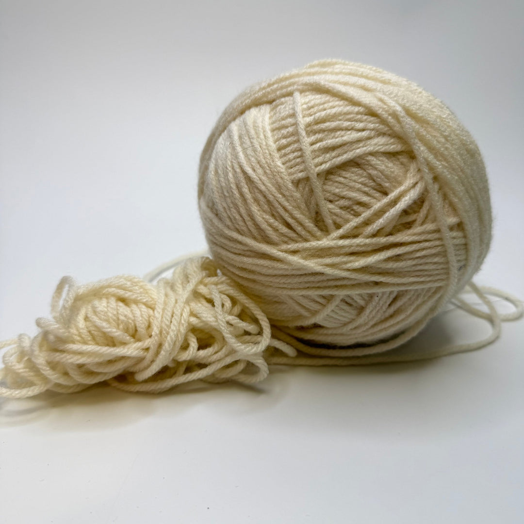 Acrylic Chunky Yarn - Cream - Individual - True Deadstock supplies Fabric by private - Sustainable Textile | FABCYCLE