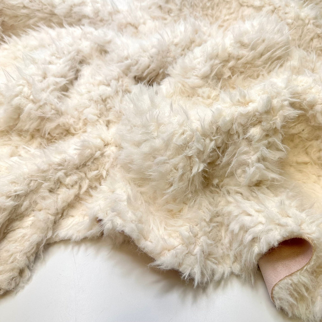Albino Chewbacca - Faux Fur Suede Backing Polyester Blend Woven - Light White/Pink - Bundles - True Deadstock fabric Fabric by private - Sustainable Textile | FABCYCLE