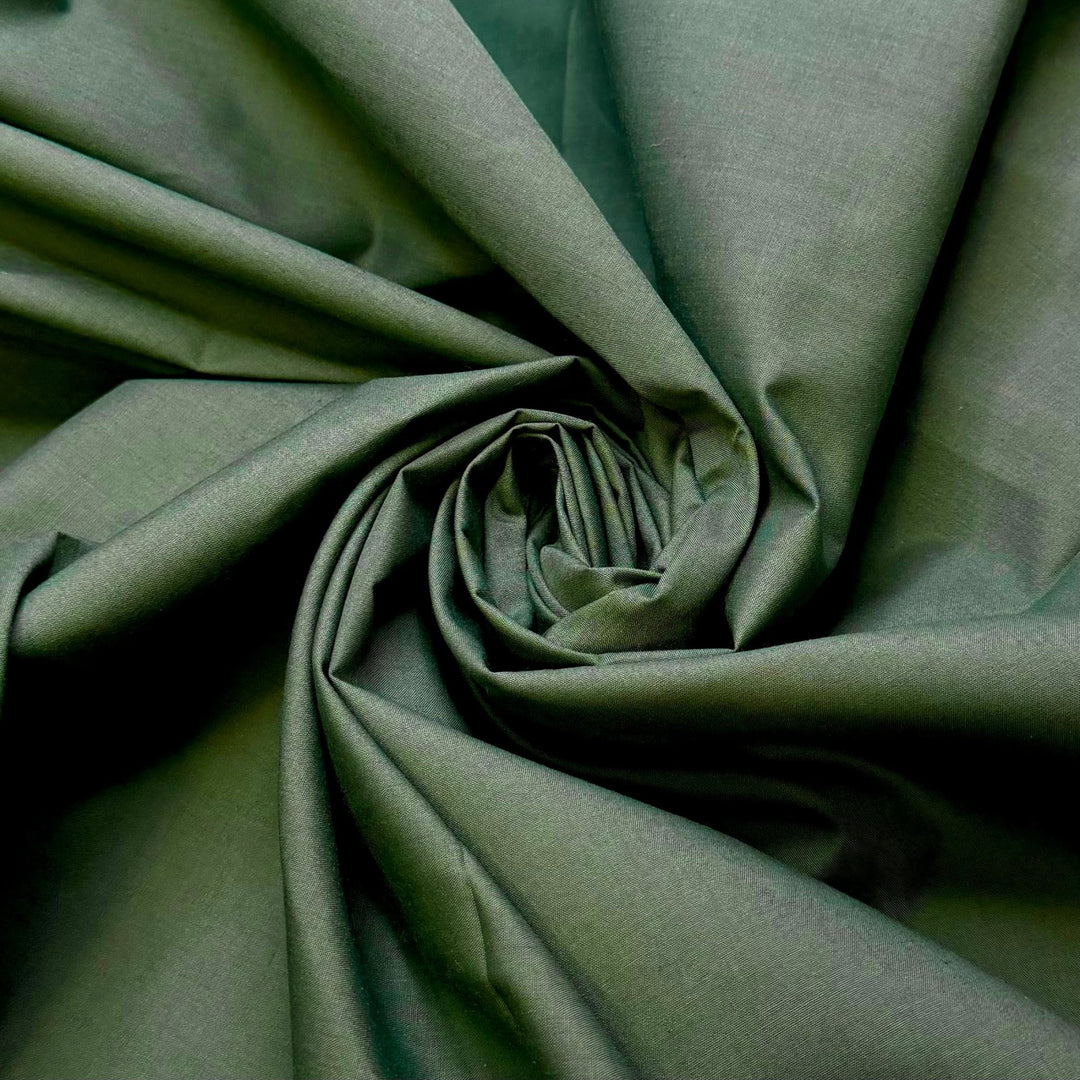 Christmas Tree Centrepiece - Mercerized Cotton Woven - Dark Green - 2M Bundle - True Deadstock fabric Fabric by private - Sustainable Textile | FABCYCLE