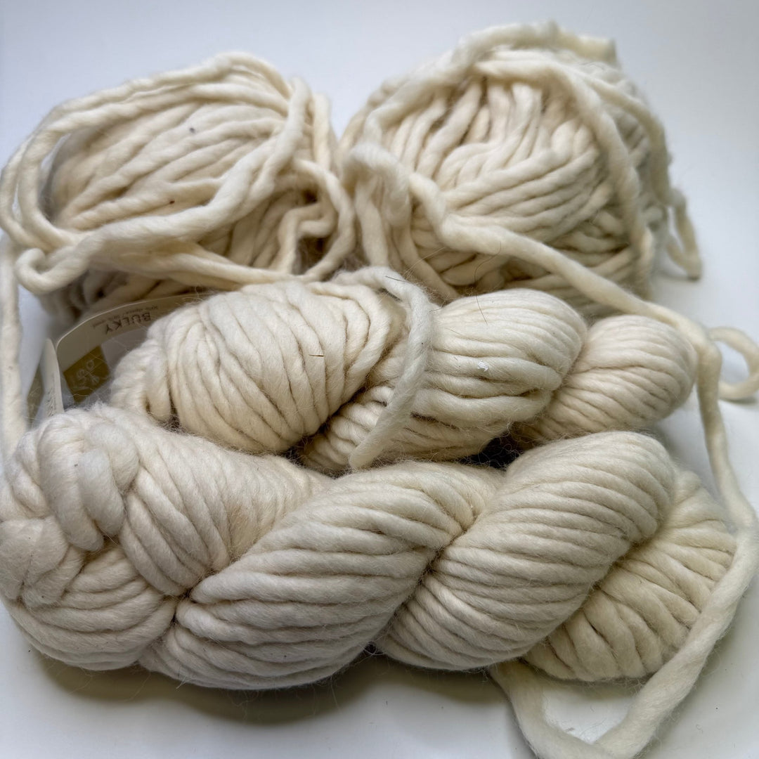 Chunky Alpaca Wool Blend Yarn - Cream - 4 Pack - True Deadstock supplies Fabric by private - Sustainable Textile | FABCYCLE