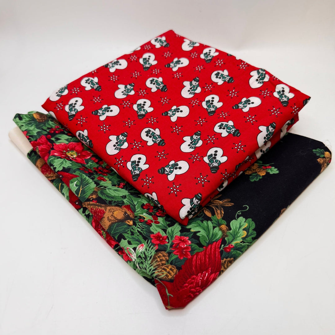 Countdown To Christmas - Vintage Cotton Woven - Green/Red Christmas/Winter - 2 Pack - True Deadstock fabric Fabric by private - Sustainable Textile | FABCYCLE