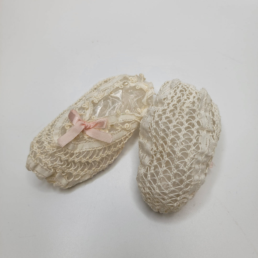 Crochet Baby Booties Clothing - Cream - Individual - True Deadstock supplies Fabric by private - Sustainable Textile | FABCYCLE