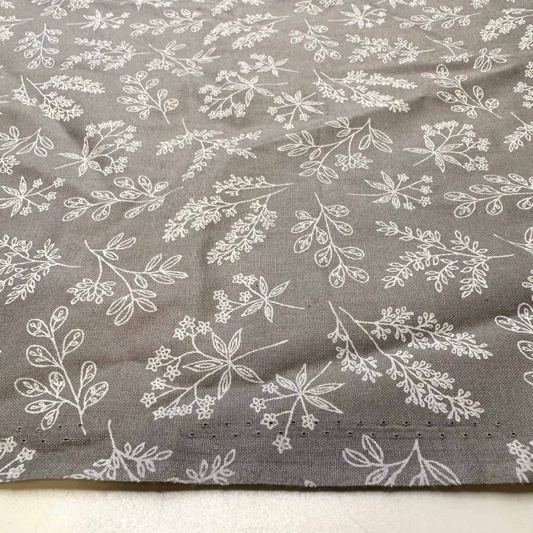 Dried Flowers - Cotton Woven - Grey/White Floral - 1.55M Bundle - True Deadstock fabric Fabric by private - Sustainable Textile | FABCYCLE
