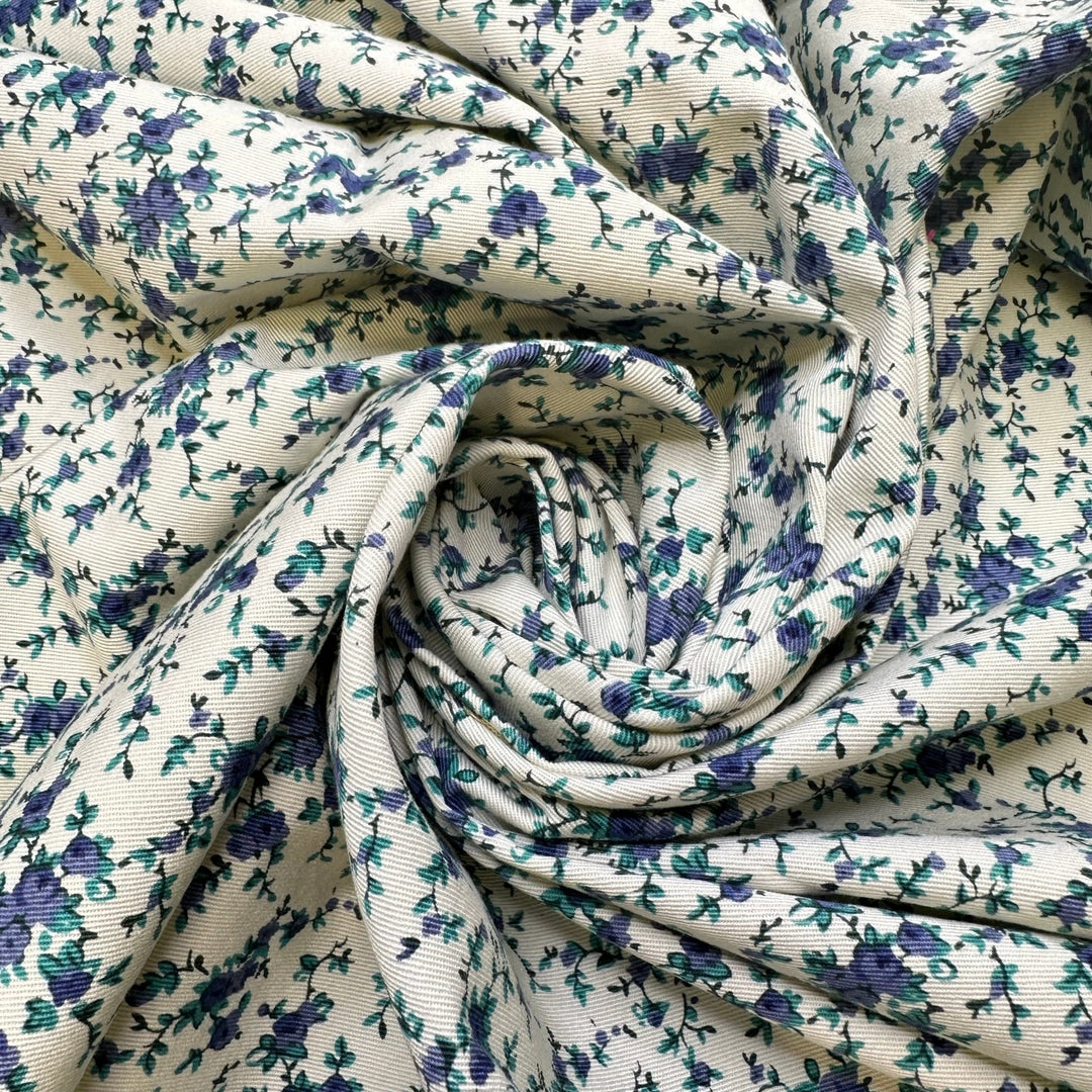 Fresh Blueberries - Twill Weave Cotton Woven - Blue/White Floral - 1.9M Bundle - True Deadstock fabric Fabric by private - Sustainable Textile | FABCYCLE